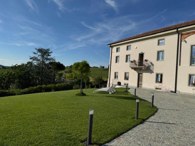 Ermitage La Suite-Hermitage Al Tramonto-Hermitage Tra Le Vigne Cioccaro Di Penango Exterior photo